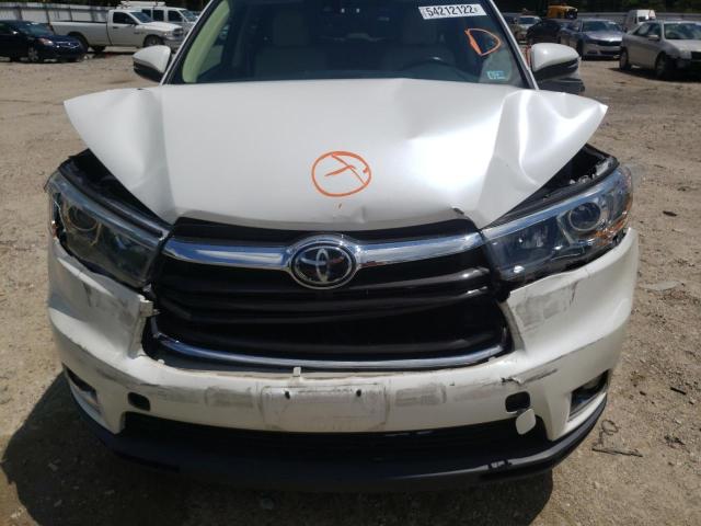 Photo 7 from auction – 2015 TOYOTA HIGHLANDER with VIN 5TDDKRFH5FS154450