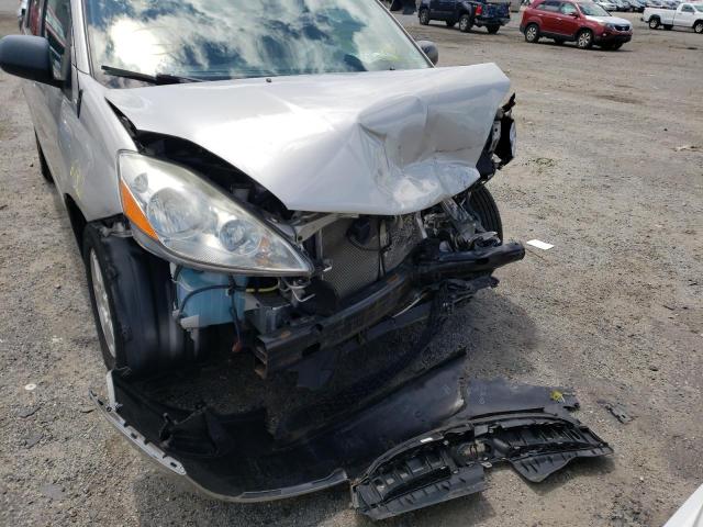 Photo 9 from auction – 2010 TOYOTA SIENNA CE with VIN 5TDKK4CC1AS317333