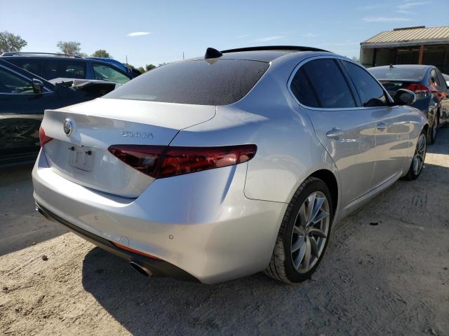 Photo 4 from auction – 2017 ALFA ROMEO GIULIA with VIN ZARFAEBN4H7537234