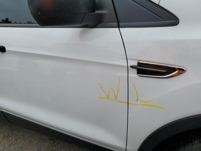 Photo 9 from auction – 2017 FORD ESCAPE S with VIN 1FMCU0F7XHUB02203