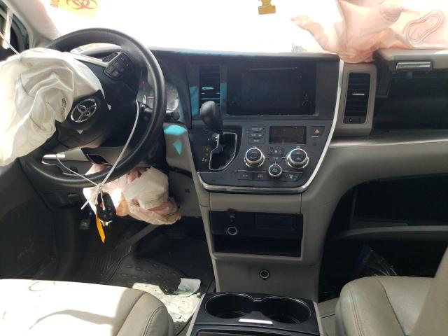 Photo 9 from auction – 2015 TOYOTA SIENNA LE with VIN 5TDKK3DC3FS579810