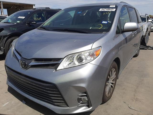 Photo 2 from auction – 2018 TOYOTA SIENNA XLE with VIN 5TDYZ3DC0JS919820