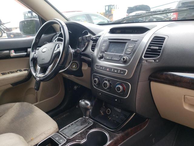 Photo 9 from auction – 2015 KIA SORENTO LX with VIN 5XYKT4A60FG625110