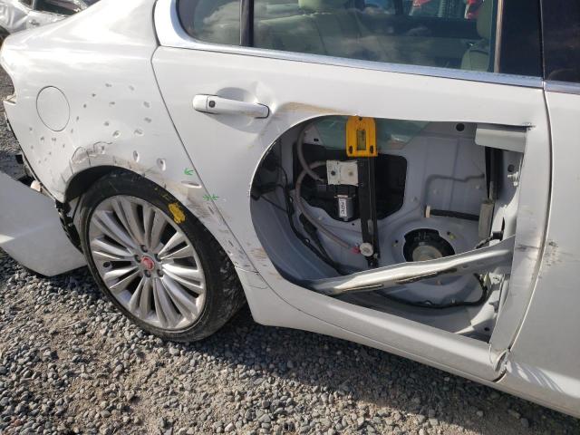 Photo 9 from auction – 2014 JAGUAR XF with VIN SAJWA0EX2E8U09396