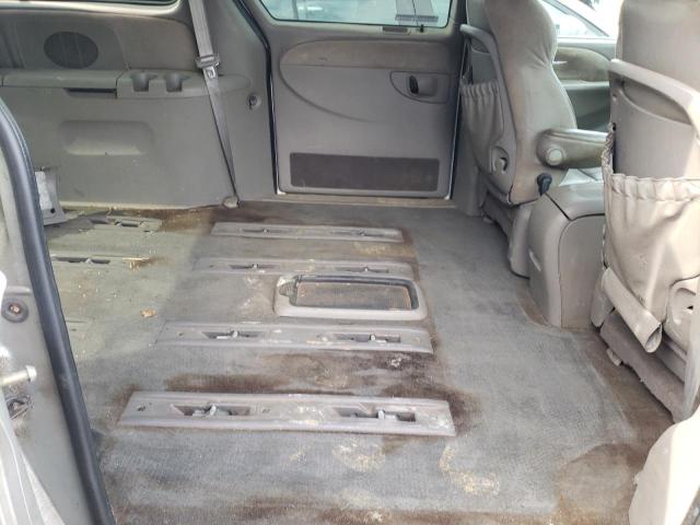 Photo 6 from auction – 2001 CHRYSLER TOWN & COU with VIN 2C8GP64L71R149738