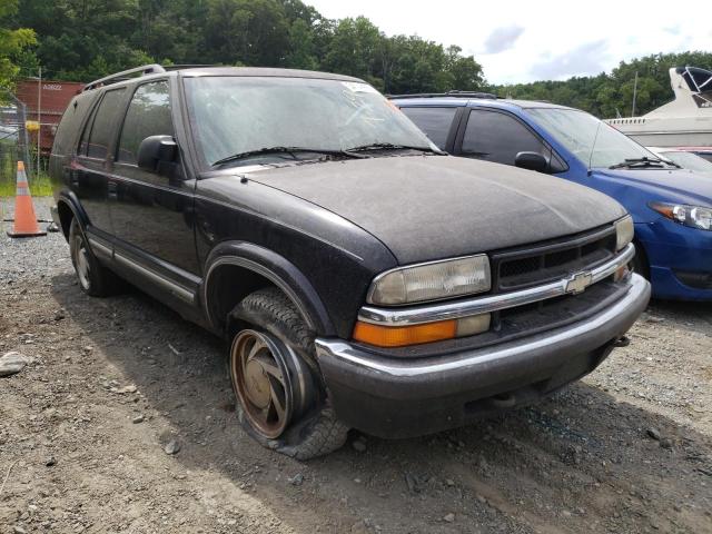 CHEVROLET BLAZER 2001 with VIN 1GNDT13W612162422 - Photo from auction