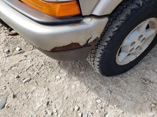 Photo 9 from auction – 2002 CHEVROLET S-10 with VIN 1GCDT19W328108462