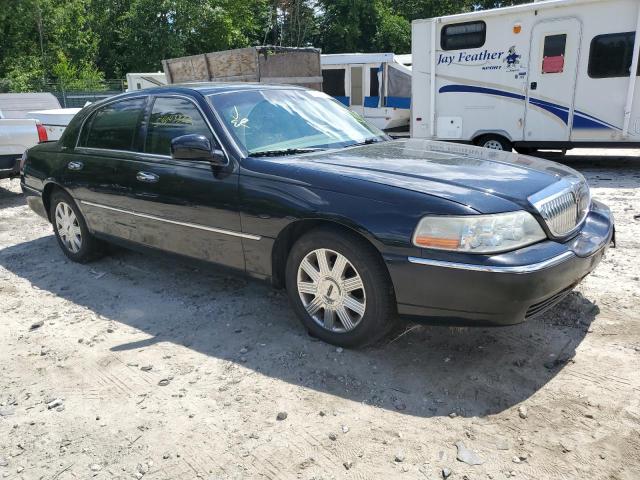 Photo 1 from auction – 2004 LINCOLN TOWN CAR U with VIN 1LNHM83W04Y648270