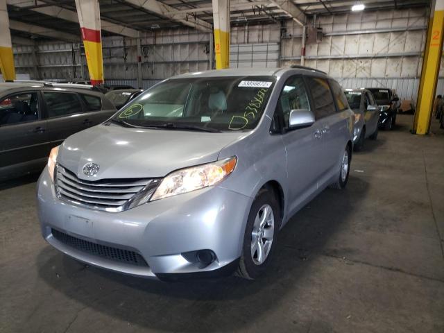 Photo 2 from auction – 2016 TOYOTA SIENNA LE with VIN 5TDKK3DC3GS694375