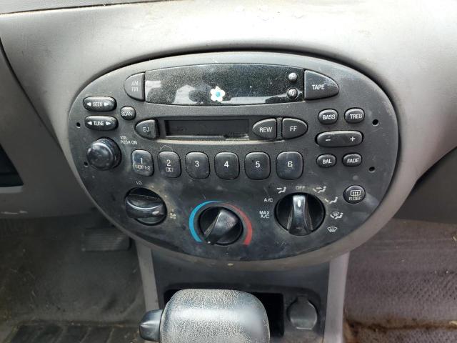 Photo 9 from auction – 2000 FORD ESCORT with VIN 3FAFP13P7YR229619