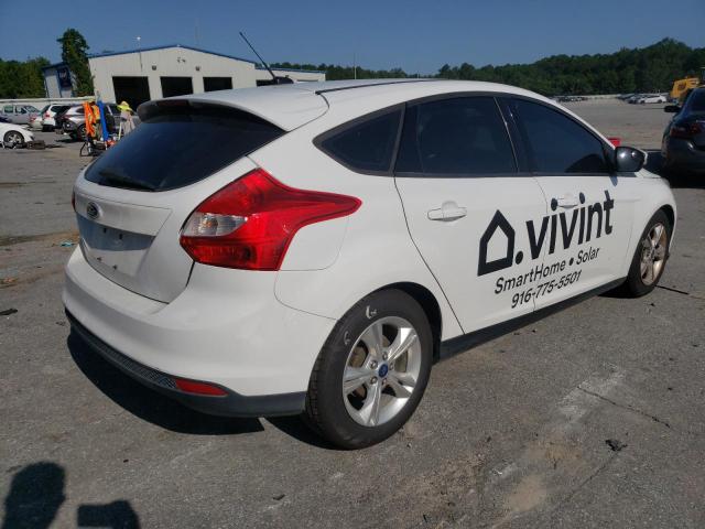 Zdjęcie 4 z aukcji – 2014 FORD FOCUS SE z VIN 1FADP3K25EL305616