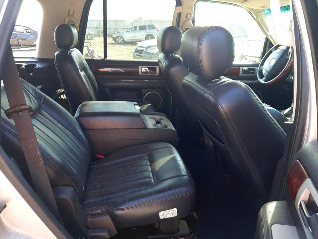 Photo 6 from auction – 2003 LINCOLN NAVIGATOR with VIN 5LMFU28R83LJ02915