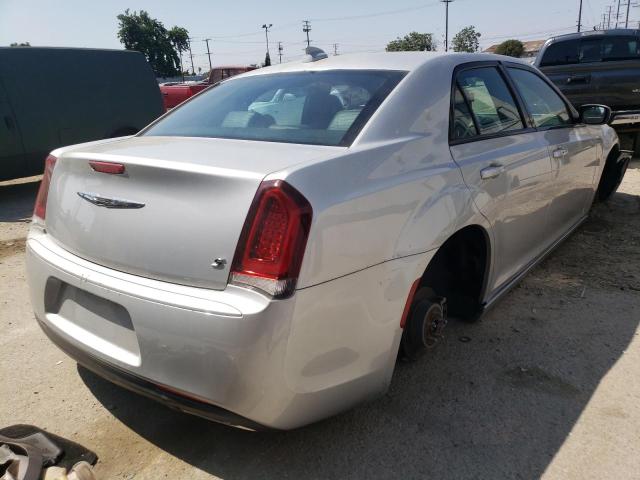 Photo 4 from auction – 2020 CHRYSLER 300 S with VIN 2C3CCABG0LH158475