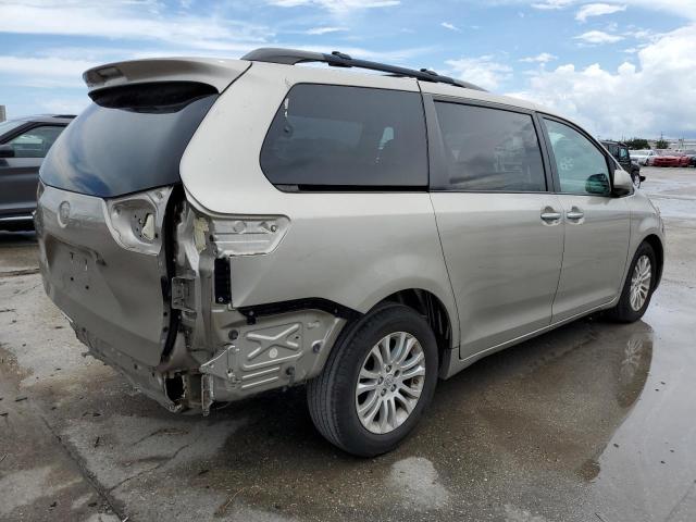 Photo 4 from auction – 2017 TOYOTA SIENNA XLE with VIN 5TDYZ3DC7HS781025