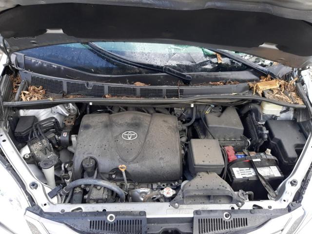 Photo 7 from auction – 2017 TOYOTA SIENNA XLE with VIN 5TDYZ3DC3HS849854