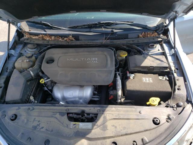 Photo 7 from auction – 2015 CHRYSLER 200 C with VIN 1C3CCCCB5FN661168