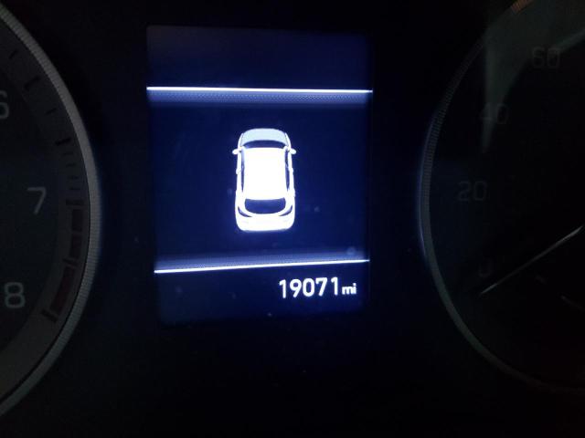 Photo 8 from auction – 2019 HYUNDAI TUCSON LIM with VIN KM8J3CA44KU964669