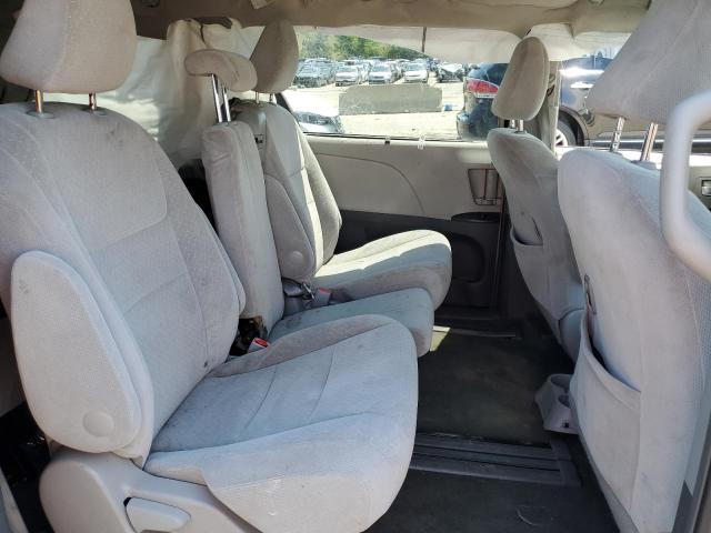 Photo 6 from auction – 2015 TOYOTA SIENNA LE with VIN 5TDKK3DC7FS644447
