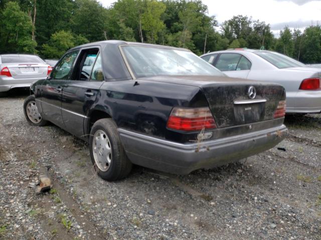 Photo 3 from auction – 1994 MERCEDES-BENZ E 320 with VIN WDBEA32E4RC048320
