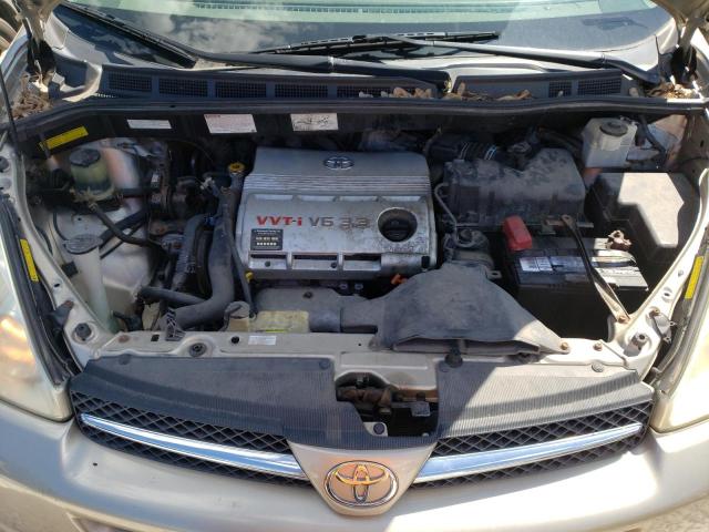 Photo 7 from auction – 2005 TOYOTA SIENNA XLE with VIN 5TDBA22C15S050676