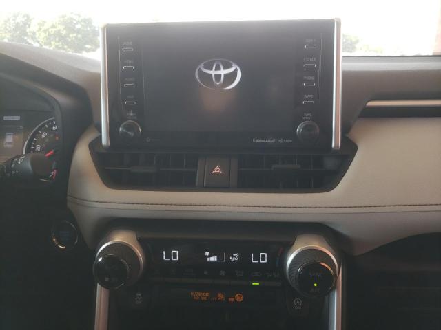 Photo 9 from auction – 2021 TOYOTA RAV4 XLE with VIN 2T3W1RFV3MC172699