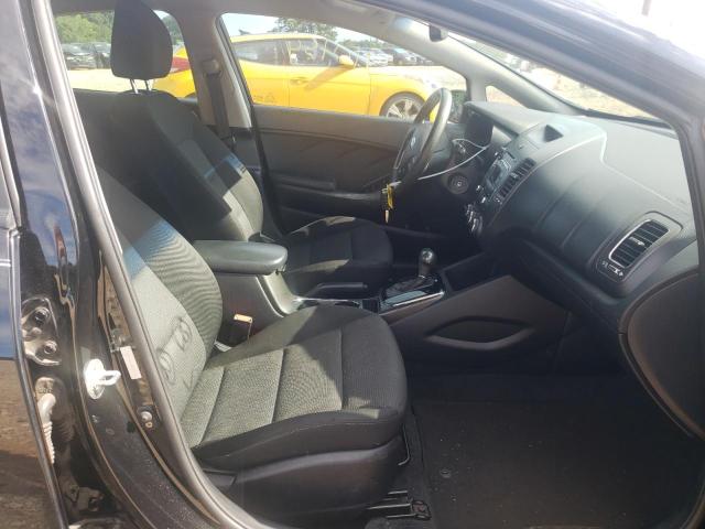 Photo 5 from auction – 2017 KIA FORTE LX with VIN 3KPFK4A76HE098154