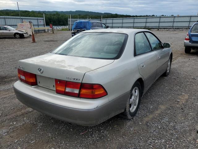 Photo 4 from auction – 1998 LEXUS ES 300 with VIN JT8BF28G0W5014060