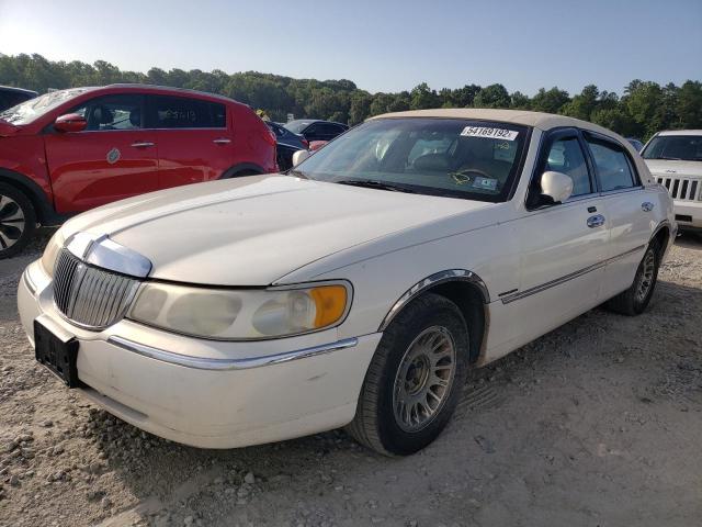 Photo 2 from auction – 2001 LINCOLN TOWN CAR with VIN 1LNHM83W91Y640583