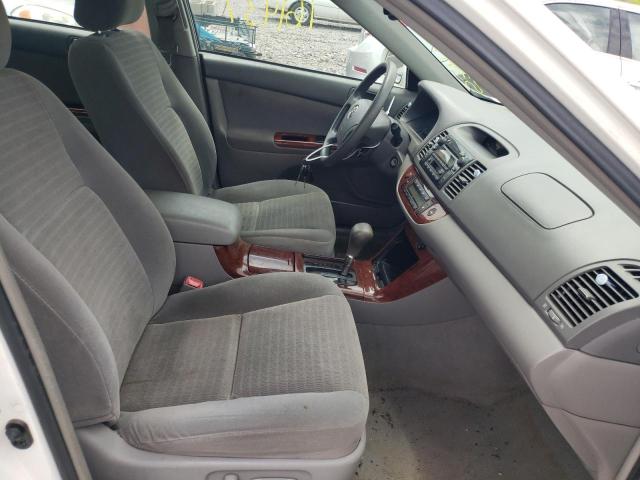 Photo 5 from auction – 2005 TOYOTA CAMRY LE with VIN 4T1BE32K65U534934