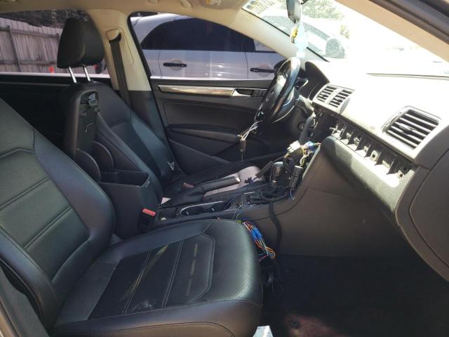 Photo 5 from auction – 2016 VOLKSWAGEN PASSAT SE with VIN 1VWBS7A31GC049802