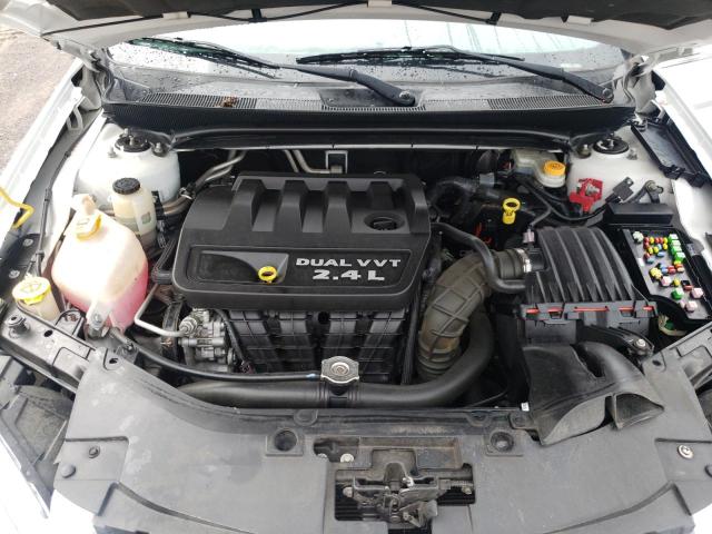 Photo 7 from auction – 2014 CHRYSLER 200 TOURIN with VIN 1C3CCBBB7EN152564