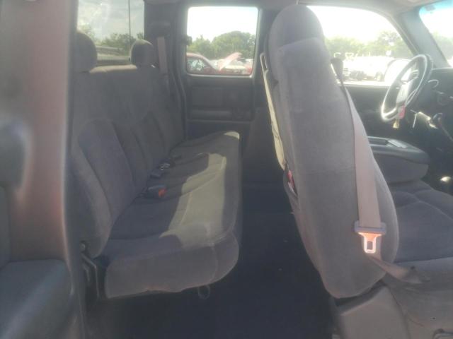 Photo 6 from auction – 2002 CHEVROLET SILVERADO with VIN 1GCHK29182E107081