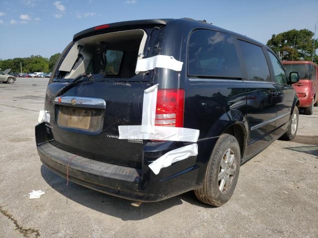 Photo 4 from auction – 2010 CHRYSLER TOWN & COU with VIN 2A4RR5D14AR235029