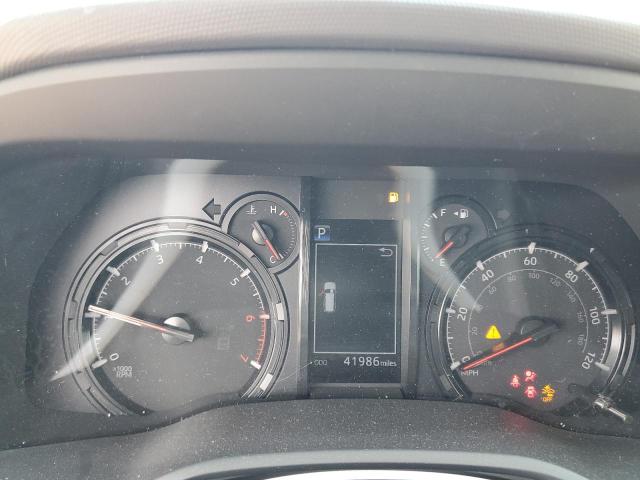 Photo 8 from auction – 2021 TOYOTA 4RUNNER SR with VIN JTEEU5JR9M5238325
