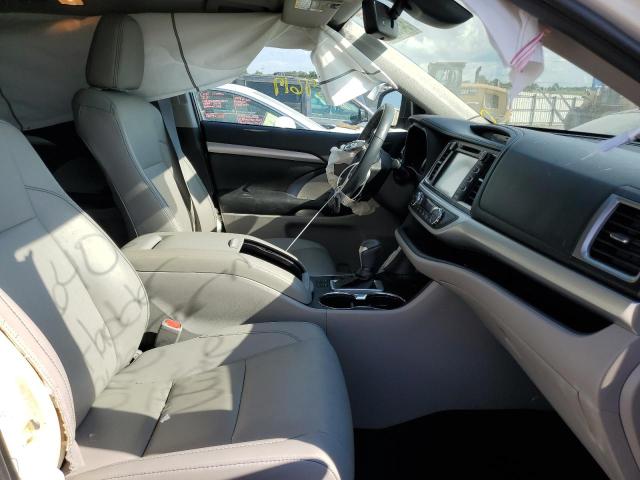 Photo 5 from auction – 2019 TOYOTA HIGHLANDER with VIN 5TDKZRFH2KS352075