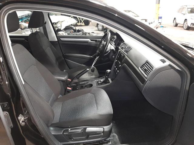 Photo 5 from auction – 2016 VOLKSWAGEN PASSAT S with VIN 1VWAT7A31GC044835