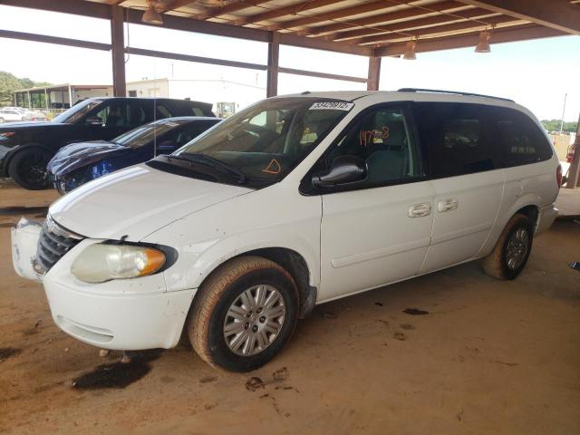 Photo 2 from auction – 2006 CHRYSLER TOWN & COU with VIN 2A4GP44R66R897490
