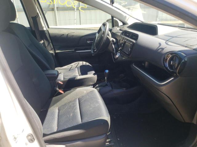 Photo 5 from auction – 2015 TOYOTA PRIUS C with VIN JTDKDTB37F1087212