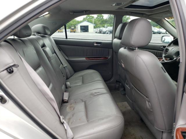 Photo 6 from auction – 2004 TOYOTA CAMRY LE with VIN 4T1BE30K74U897101
