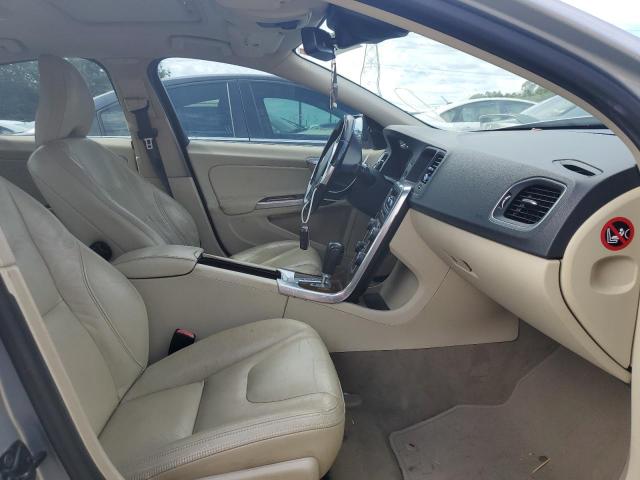 Photo 5 from auction – 2011 VOLVO S60 T6 with VIN YV1902FH4B2016400