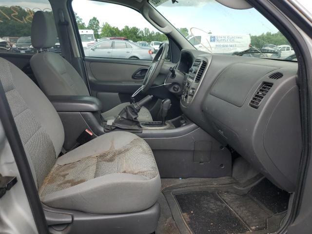 Photo 5 from auction – 2005 FORD ESCAPE XLT with VIN 1FMYU03105KA43868