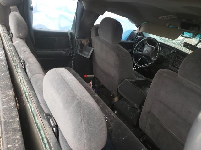 Photo 6 from auction – 2002 CHEVROLET SILVERADO with VIN 2GCEK19V121173182
