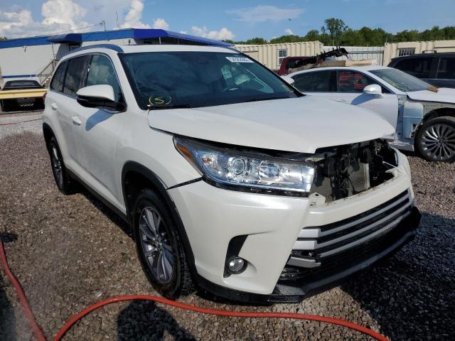 TOYOTA HIGHLANDER 2019 with VIN 5TDKZRFH2KS352075 - Photo from auction