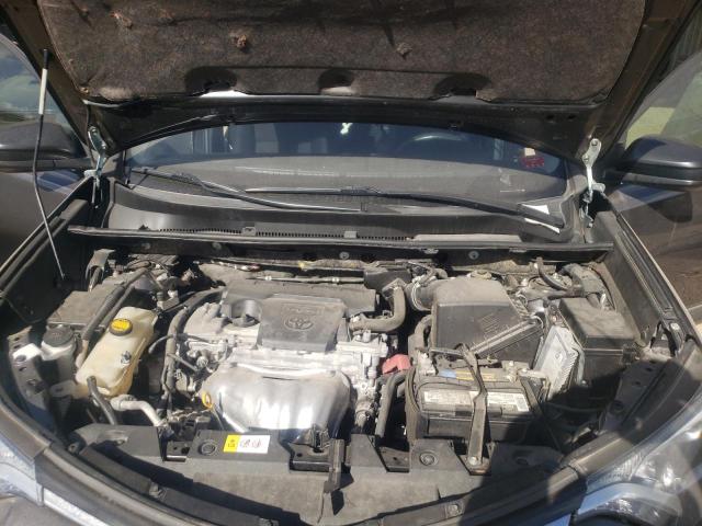 Photo 7 from auction – 2018 TOYOTA RAV4 LE with VIN JTMZFREV4JJ153894