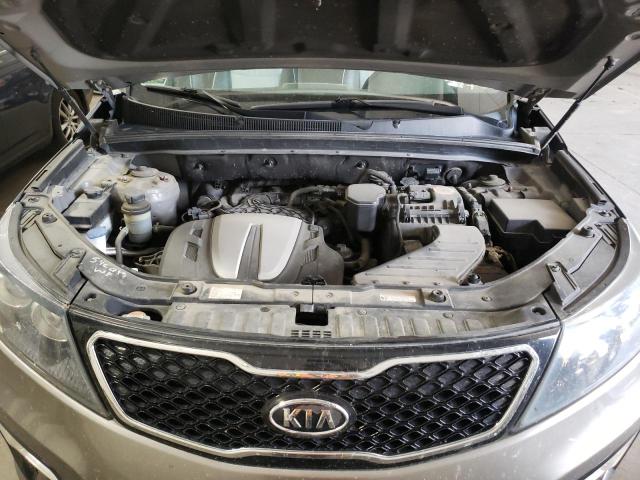 Photo 7 from auction – 2012 KIA SORENTO SX with VIN 5XYKWDA27CG263972