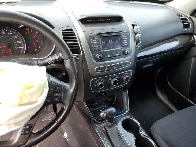 Photo 9 from auction – 2014 KIA SORENTO LX with VIN 5XYKTCA61EG438046