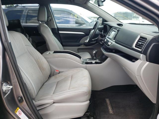 Photo 5 from auction – 2015 TOYOTA HIGHLANDER with VIN 5TDBKRFH1FS197786