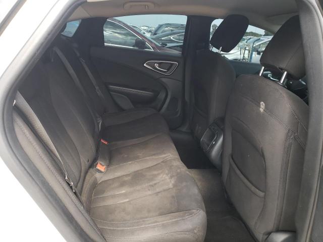 Photo 6 from auction – 2015 CHRYSLER 200 LIMITE with VIN 1C3CCCAB1FN569736