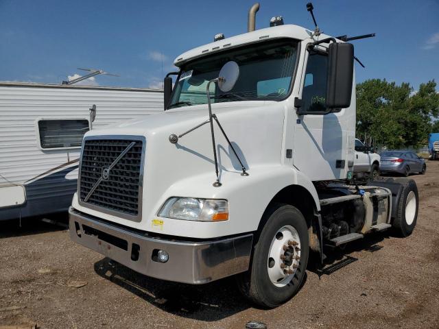Photo 2 from auction – 2012 VOLVO VN VNM with VIN 4V4M39EH7CN536693