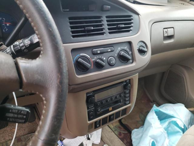 Photo 9 from auction – 2002 TOYOTA SIENNA with VIN 4T3ZF13C92U507852